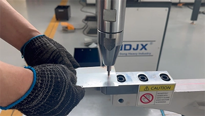 Станки для беззаклепочного соединения листового металла MJ-1.2